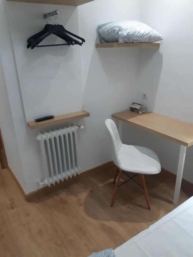 Hostal-restaurante Lugano Gasthof
